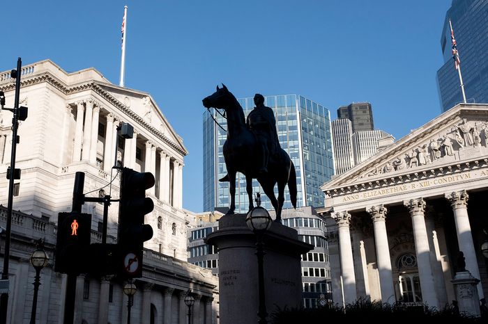 finansovye novosti bank anglii etsb frs protsentnye stavki aktsii otchety